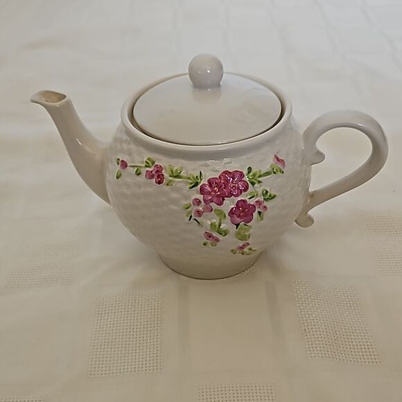 Vintage A Teleflora Gift 1985 Flower Teapot Basketweave Texture Pink/ White - Picture 13 of 16